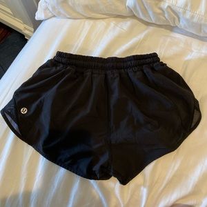 Lululemon hotty hot short